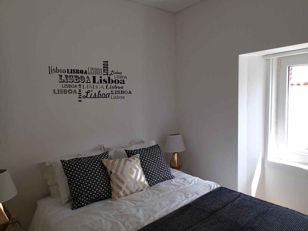 Loving Chiado Apartment Lisbon Room photo