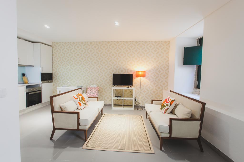 Loving Chiado Apartment Lisbon Room photo